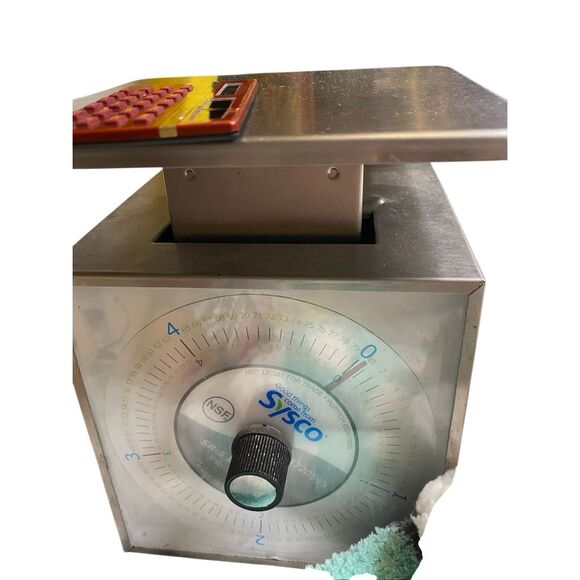 Ambassador CL-531 Vintage Red Solar Calculator Gold Trim Retro 1980s Collectible - Picture 7 of 7